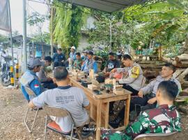 Pelaksanaan Pengamanan Hari Libur Natal dan Tahun Baru di Kawasan Wisata Kalurahan Giricahyo